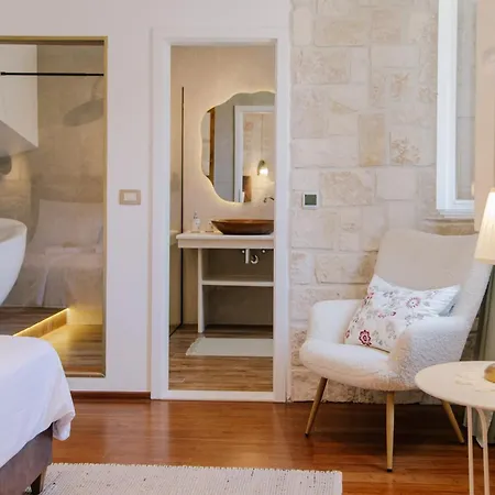 Casa Barbiere Hvar Vila