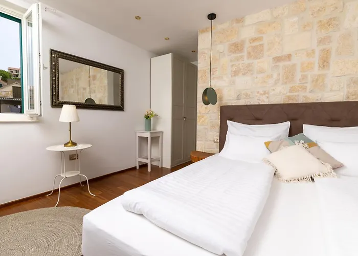 别墅 Casa Barbiere Hvar 耶尔萨